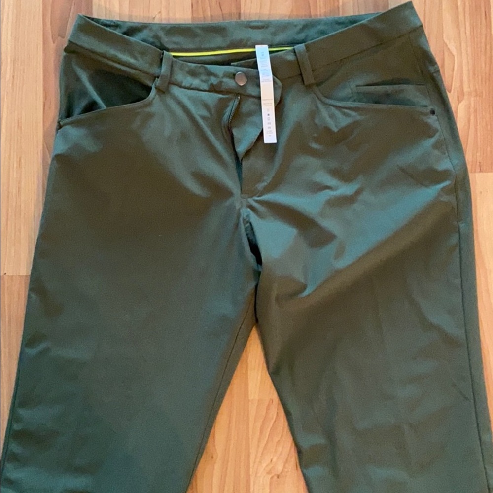 Lululemon men’s ABC pants